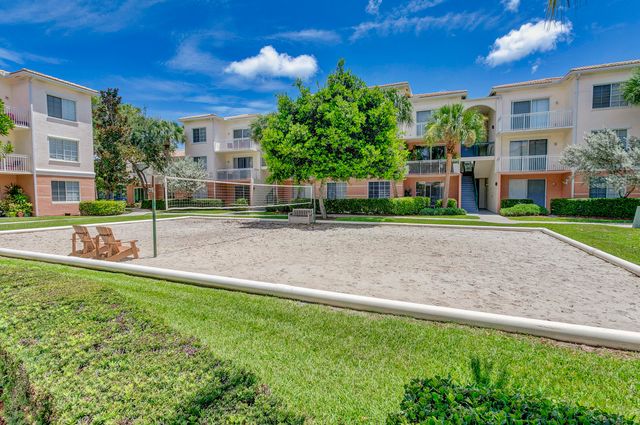 9303 W Myrtlewood Cir Circle W, Palm Beach Gardens, FL 33418