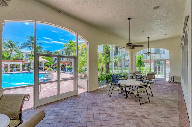9303 W Myrtlewood Cir Circle W, Palm Beach Gardens, FL 33418