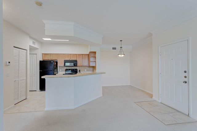 9303 W Myrtlewood Cir Circle W, Palm Beach Gardens, FL 33418