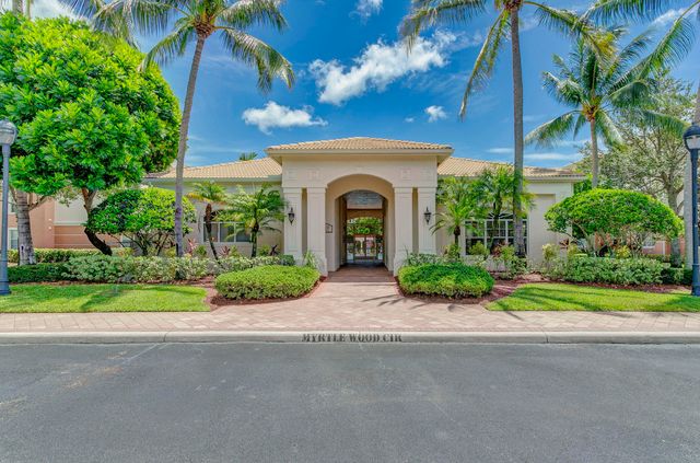 9303 W Myrtlewood Cir Circle W, Palm Beach Gardens, FL 33418