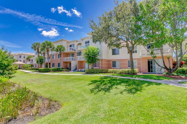 9303 W Myrtlewood Cir Circle W, Palm Beach Gardens, FL 33418