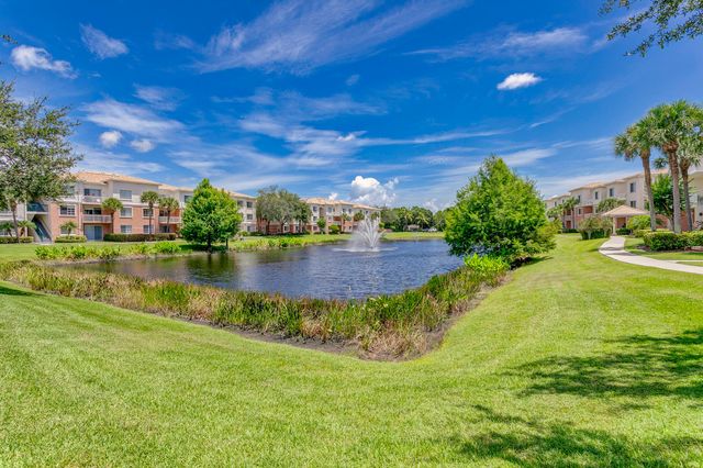 9303 W Myrtlewood Cir Circle W, Palm Beach Gardens, FL 33418