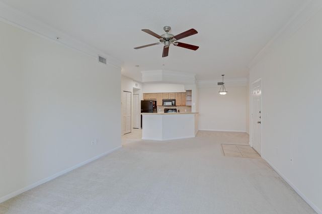 9303 W Myrtlewood Cir Circle W, Palm Beach Gardens, FL 33418
