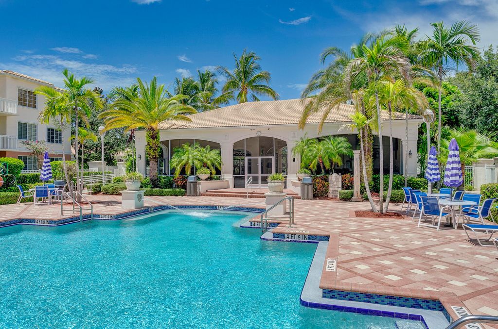 9303 W Myrtlewood Cir Circle W, Palm Beach Gardens, FL 33418