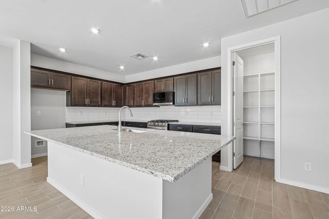 23021 W IRMA Lane, Surprise, AZ 85387
