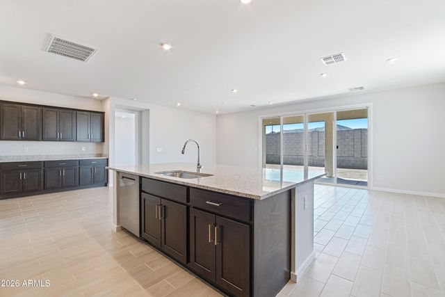 23021 W IRMA Lane, Surprise, AZ 85387