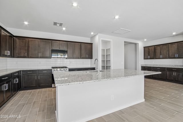23021 W IRMA Lane, Surprise, AZ 85387