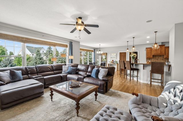 16895 Dynamic Drive, Lakeville, MN 55044