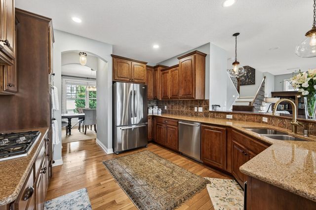 16895 Dynamic Drive, Lakeville, MN 55044