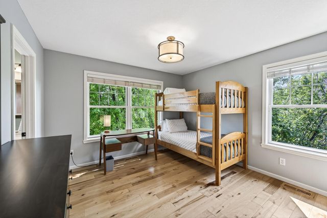 16895 Dynamic Drive, Lakeville, MN 55044