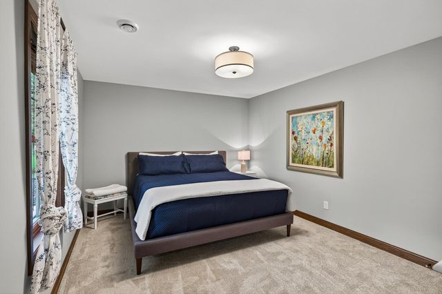 16895 Dynamic Drive, Lakeville, MN 55044