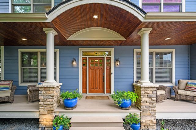 16895 Dynamic Drive, Lakeville, MN 55044