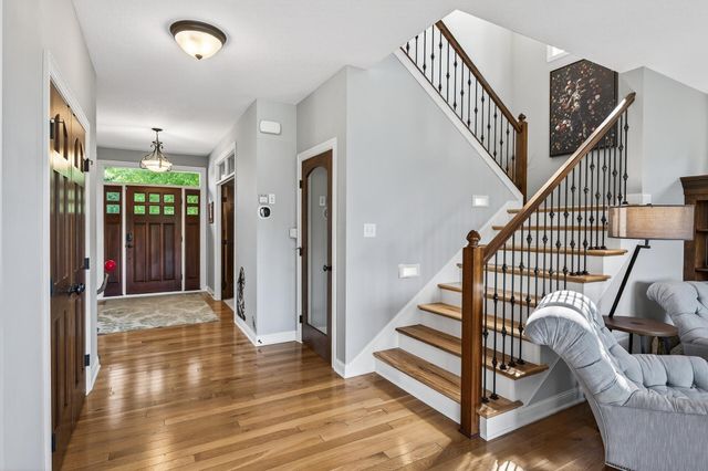 16895 Dynamic Drive, Lakeville, MN 55044