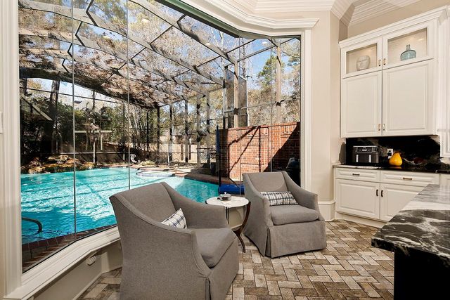 38 Grogans Point Road, The Woodlands, TX 77380