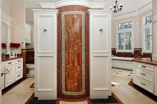 38 Grogans Point Road, The Woodlands, TX 77380