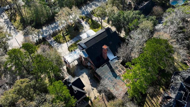 38 Grogans Point Road, The Woodlands, TX 77380