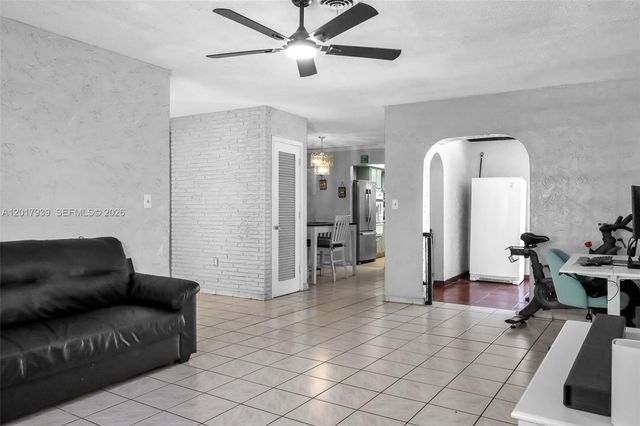 3405 E Shore Rd, Miramar, FL 33023