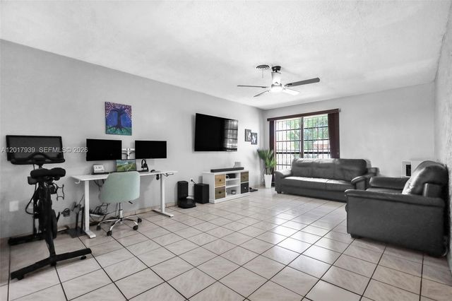 3405 E Shore Rd, Miramar, FL 33023