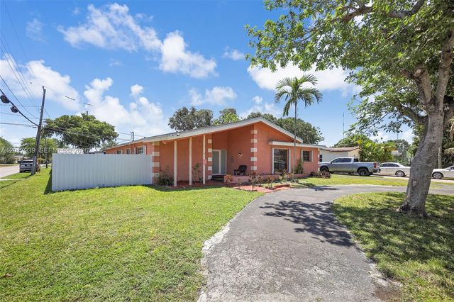 3405 E Shore Rd, Miramar, FL 33023