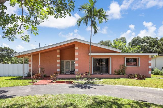 3405 E Shore Rd, Miramar, FL 33023