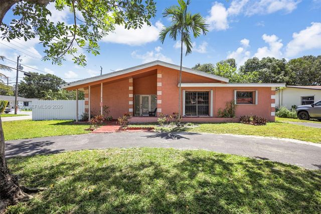 3405 E Shore Rd, Miramar, FL 33023