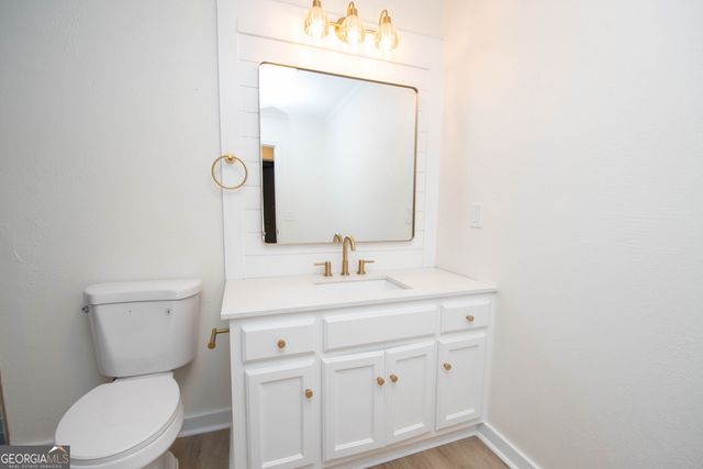 240 Hearthstone Drive W, Newnan, GA 30263