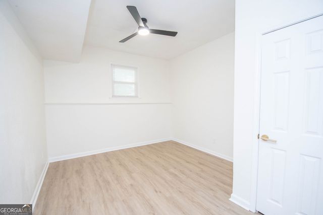 240 Hearthstone Drive W, Newnan, GA 30263