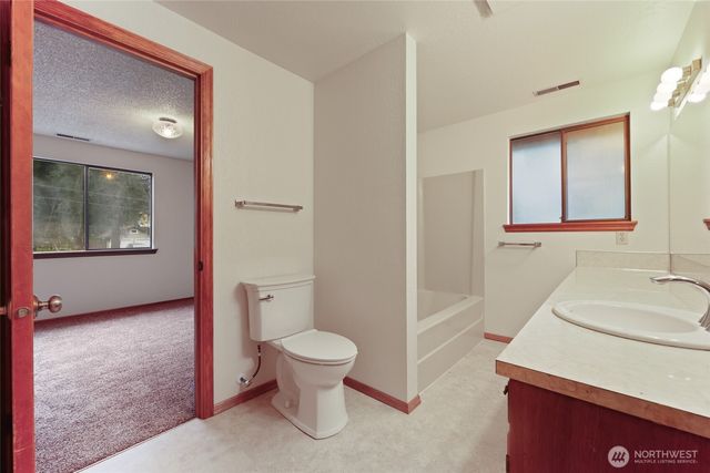 1007 Lybarger Street SE, Olympia, WA 98501