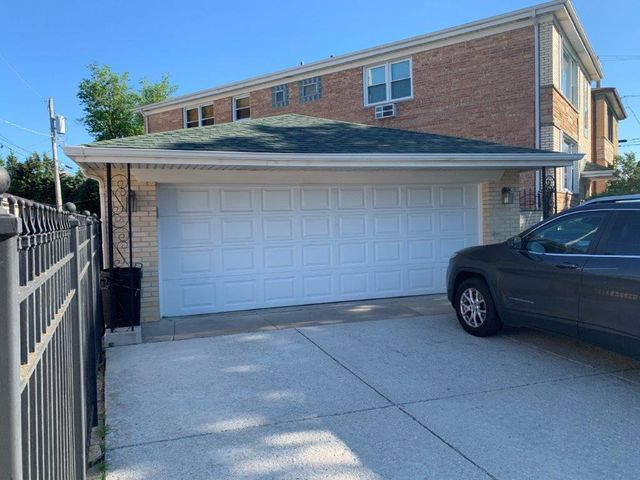 6217 W Huntington Street 2, Chicago, IL 60646