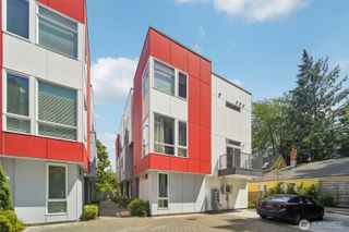 9032 14th Avenue NW #D, Seattle, WA 98117
