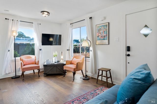 1171 Mountain View Ave, St. Helena, CA 94574