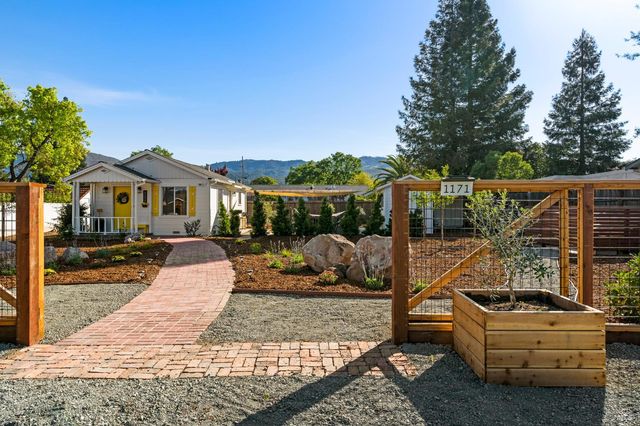 1171 Mountain View Ave, St. Helena, CA 94574