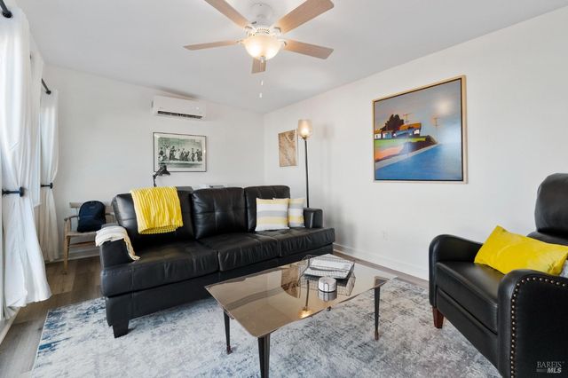 1171 Mountain View Ave, St. Helena, CA 94574