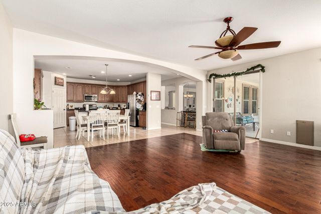 5210 W PEDRO Lane, Laveen, AZ 85339