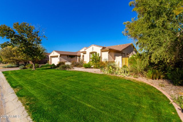 5210 W PEDRO Lane, Laveen, AZ 85339