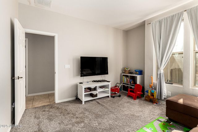 5210 W PEDRO Lane, Laveen, AZ 85339