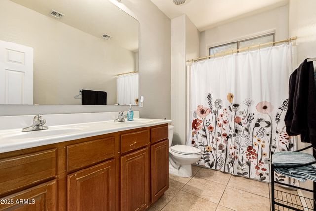 5210 W PEDRO Lane, Laveen, AZ 85339