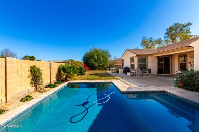 5210 W PEDRO Lane, Laveen, AZ 85339