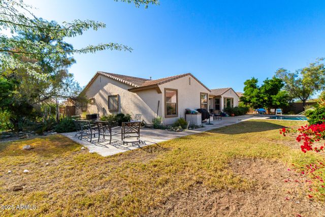 5210 W PEDRO Lane, Laveen, AZ 85339