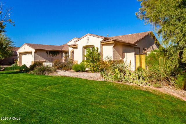 5210 W PEDRO Lane, Laveen, AZ 85339