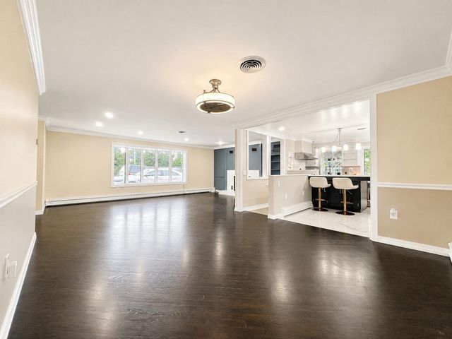 2612 Amsterdam Road, Villa Hills, KY 41017