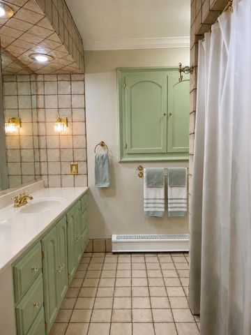 2612 Amsterdam Road, Villa Hills, KY 41017
