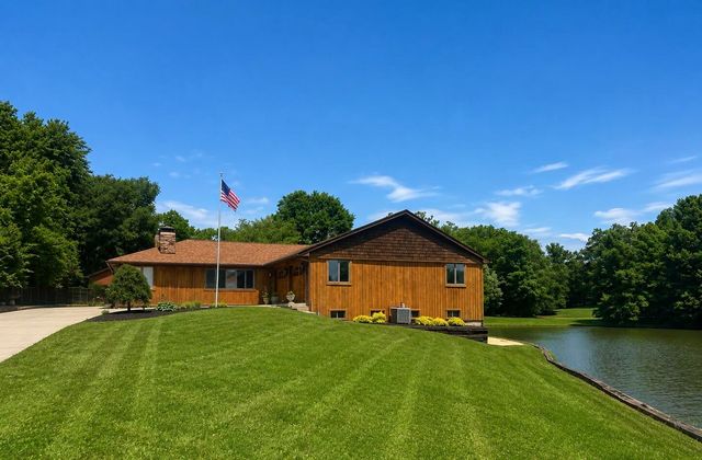 2612 Amsterdam Road, Villa Hills, KY 41017
