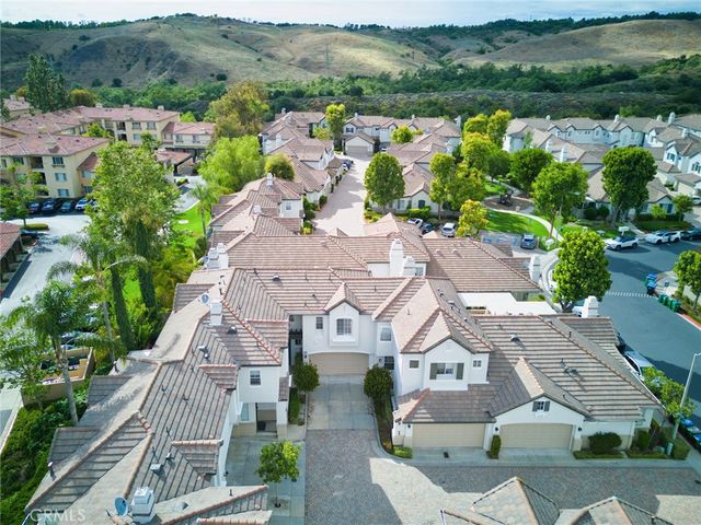 243 Seacountry ln, Rancho Santa Margarita, CA 92688