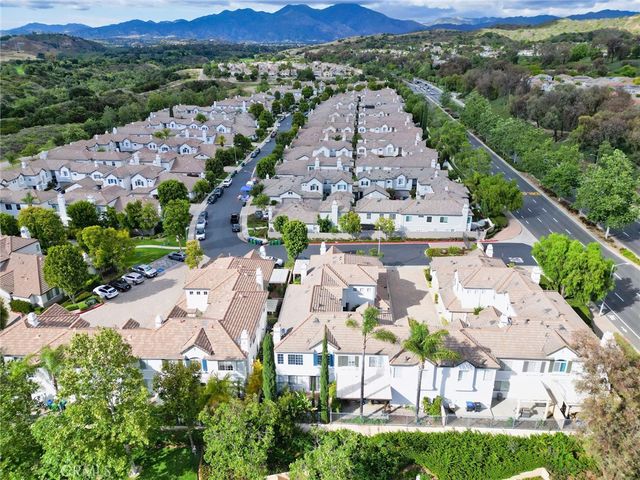 243 Seacountry ln, Rancho Santa Margarita, CA 92688