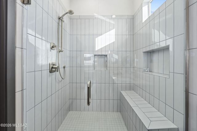 9820 S Rolling Water Drive, Vail, AZ 85641