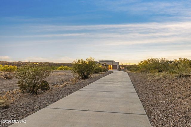 9820 S Rolling Water Drive, Vail, AZ 85641