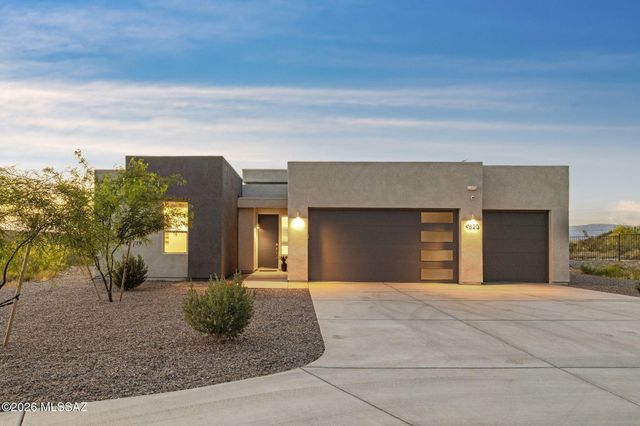 9820 S Rolling Water Drive, Vail, AZ 85641