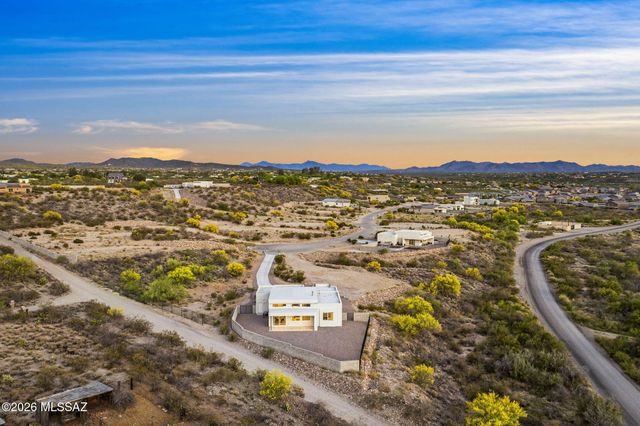 9820 S Rolling Water Drive, Vail, AZ 85641