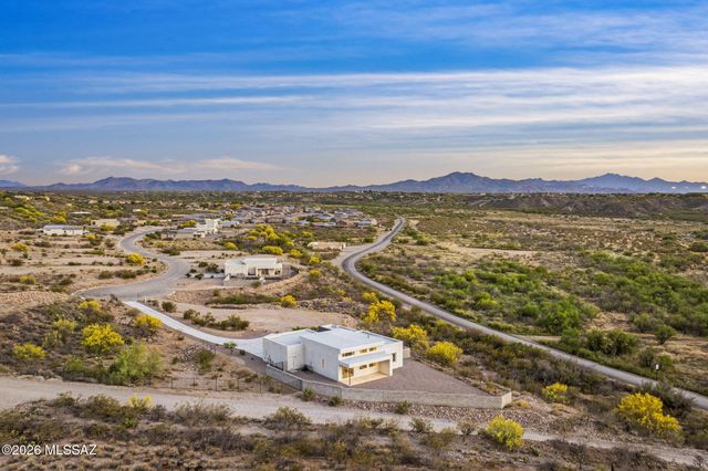 9820 S Rolling Water Drive, Vail, AZ 85641